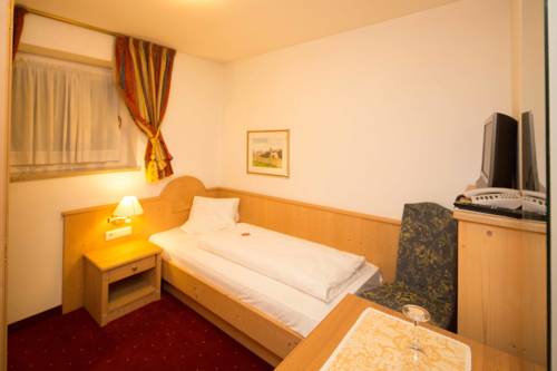 Imagen de la habitación del Hotel Goldenes Roessl. Foto 11