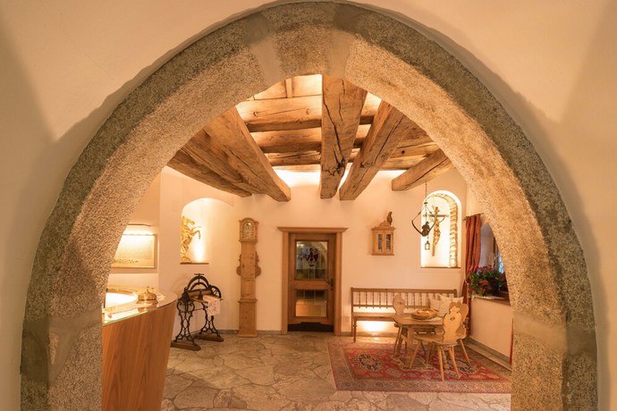 Imagen de los interiores del Hotel Goldenes R&ouml;ssl. Foto 19