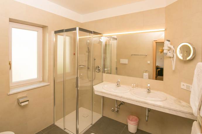 Imagen de la habitación del Hotel Goldenes R&ouml;ssl. Foto 7