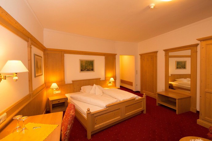Imagen de la habitación del Hotel Goldenes R&ouml;ssl. Foto 11