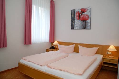 Imagen de la habitación del Hotel Goldner Anker. Foto 11