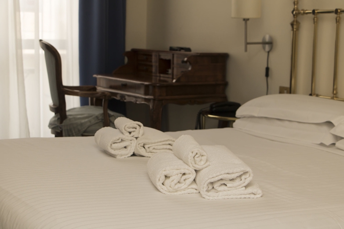 Imagen de la habitación del Hotel Goldoni. Foto 11