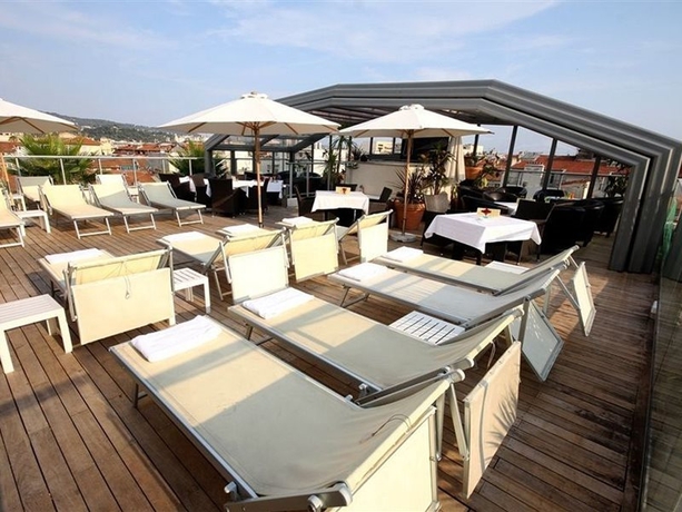 Imagen general del Hotel Goldstar Suites Nice. Foto 7