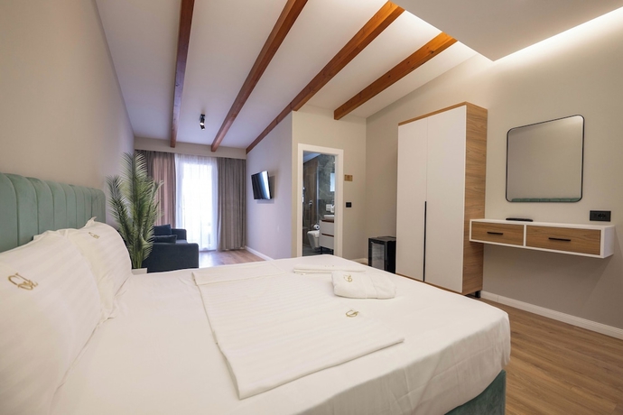Imagen de la habitación del Hotel Golemi Lux. Foto 10