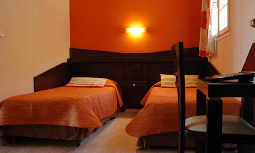 Imagen de la habitación del Hotel Golf, Bandol. Foto 4