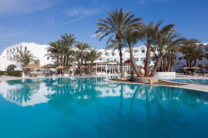 Imagen de la piscina del Hotel Golf Beach Djerba. Foto 8