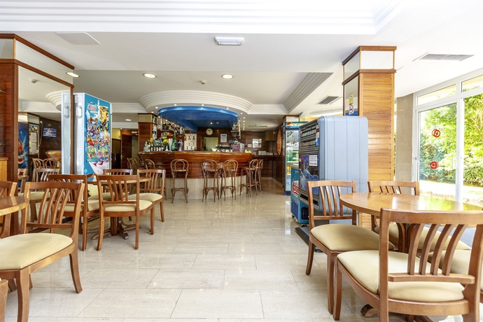 Imagen de los interiores del Hotel Golf Beach, Santa Ponsa. Foto 15