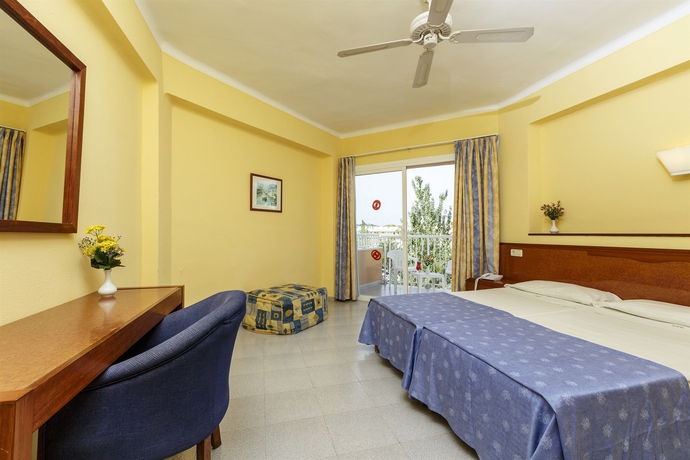 Imagen de la habitación del Hotel Golf Beach, Santa Ponsa. Foto 12