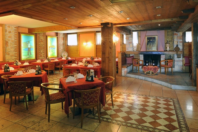 Imagen del bar/restaurante del Hotel Golf Ca' Degli Ulivi. Foto 3