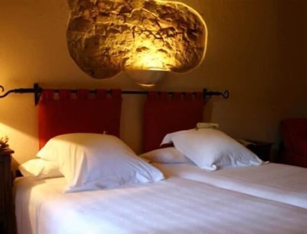 Imagen de la habitación del Hotel Golf Can Rafel, Cervell&oacute;. Foto 13