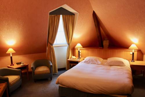 Imagen de la habitación del Hotel Golf Château De Chailly. Foto 6