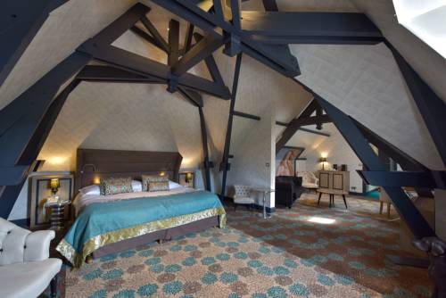 Imagen de la habitación del Hotel Golf Château De Chailly. Foto 9