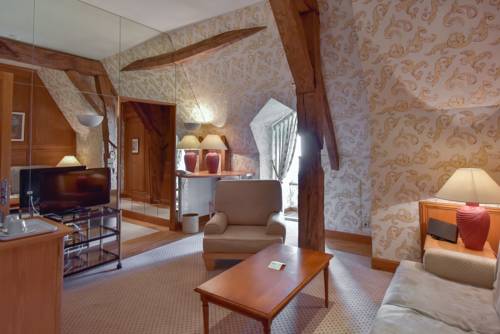 Imagen de la habitación del Hotel Golf Château De Chailly. Foto 11