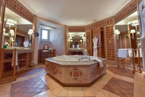 Imagen de la habitación del Hotel Golf Château De Chailly. Foto 12