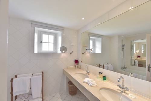 Imagen de la habitación del Hotel Golf Château De Chailly. Foto 15