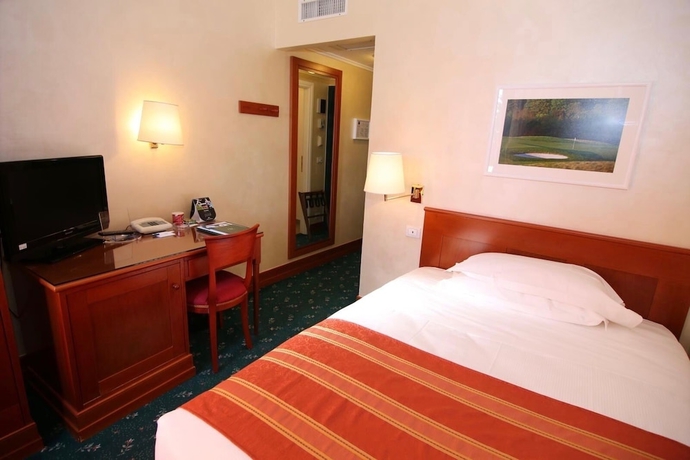 Imagen de la habitación del Hotel Golf Club Cavagli&agrave;. Foto 8