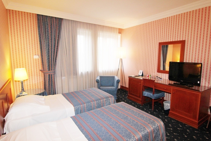 Imagen de la habitación del Hotel Golf Club Cavagli&agrave;. Foto 12