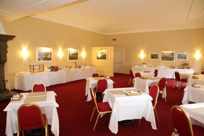 Imagen del bar/restaurante del Hotel Golf Club Cavagli&agrave;. Foto 4
