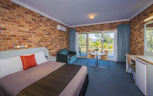 Imagen de la habitación del Hotel Golf Club Motor Inn Wingham. Foto 5