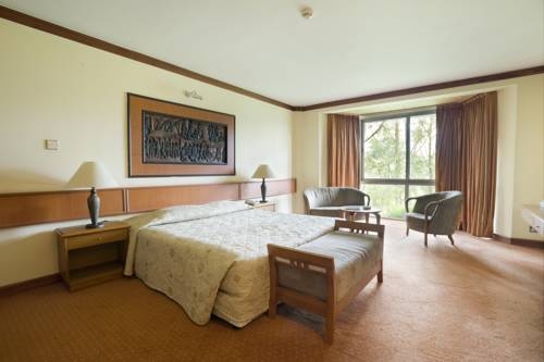 Imagen de la habitación del Hotel Golf Course. Foto 2