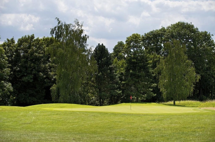 Imagen general del Hotel Golf De Mont Griffon. Foto 4