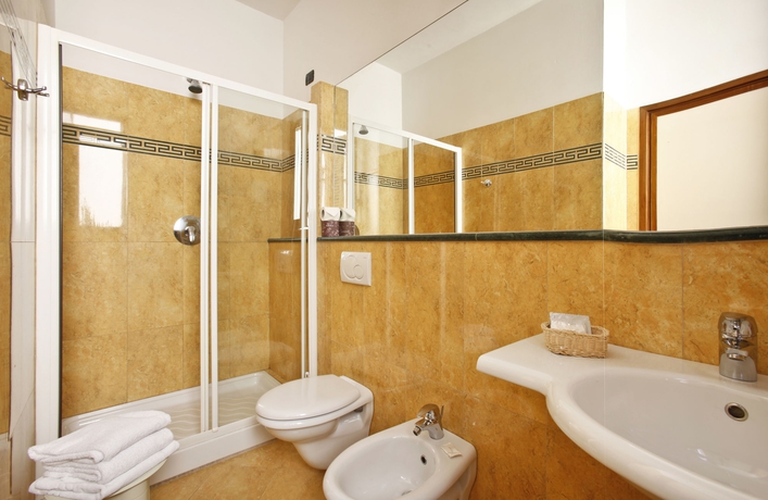 Imagen de la habitación del Hotel Golf, Florencia. Foto 4