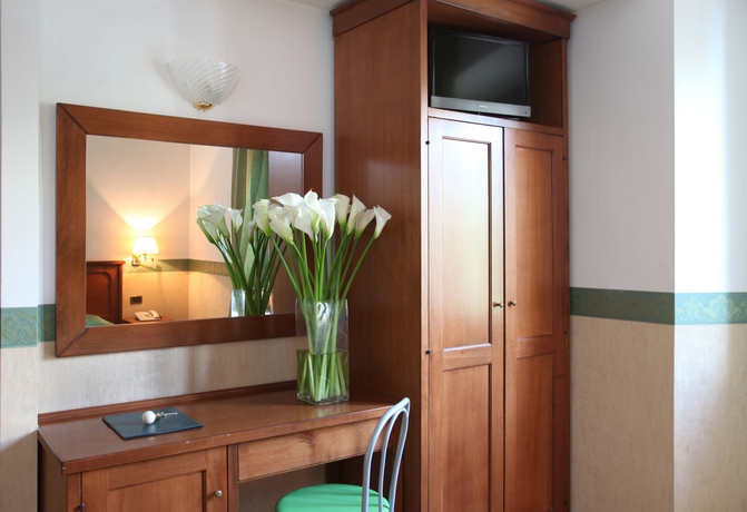Imagen de la habitación del Hotel Golf, Florencia. Foto 7