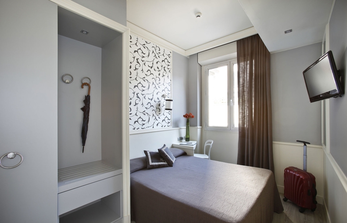 Imagen de la habitación del Hotel Golf, Florencia. Foto 16