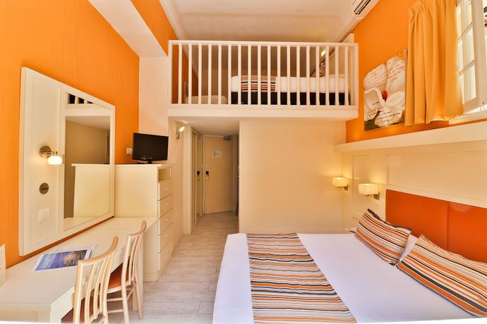 Imagen de la habitación del Hotel Golf H&ocirc;tel. Foto 11