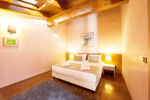 Imagen de la habitación del Hotel Golf Inn. Foto 8