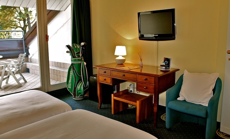 Imagen de la habitación del Hotel Golf La Pinetina. Foto 8
