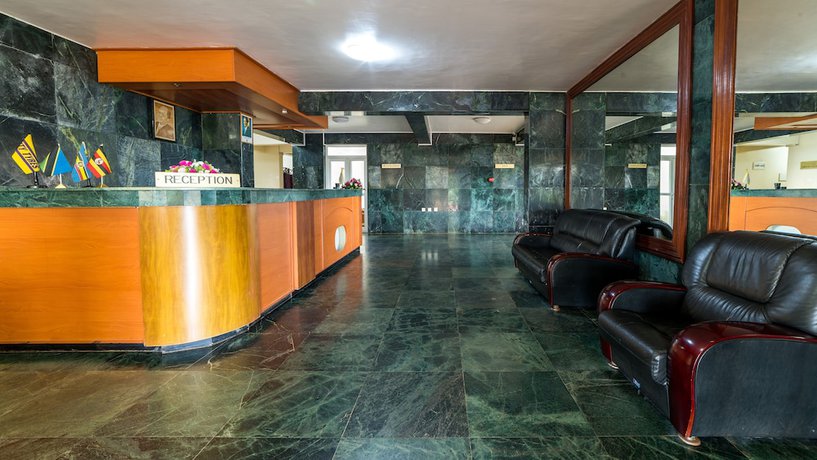 Imagen de los interiores del Hotel Golf Lane. Foto 19