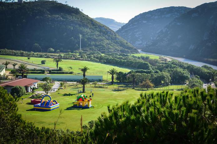 Imagen de los exteriores del Hotel Golf Mar. Foto 9