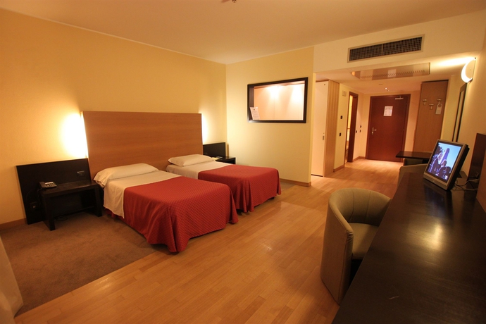 Imagen de la habitación del Hotel Golf Milano. Foto 8