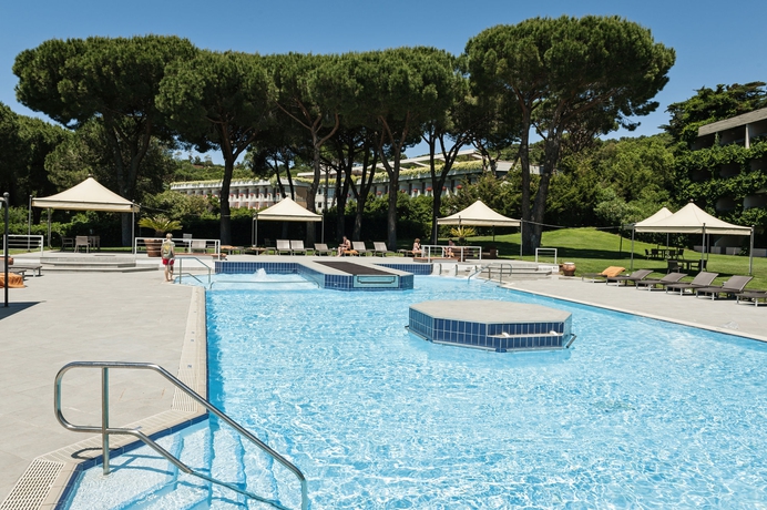 Imagen de la piscina del Hotel Golf Punta Ala. Foto 12