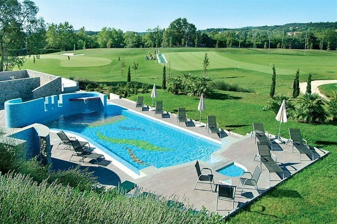 Imagen de la piscina del Hotel Golf Residence, Castelnuovo del Garda. Foto 15