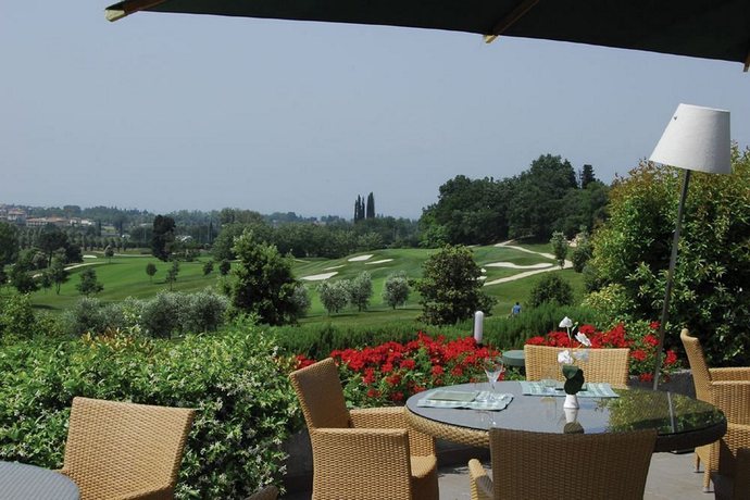 Imagen de los exteriores del Hotel Golf Residence, Castelnuovo del Garda. Foto 12