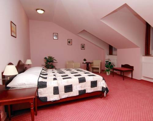 Imagen de la habitación del Hotel Golf Resort Konopiste. Foto 2