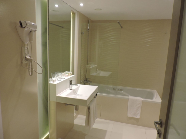 Imagen de la habitación del Hotel Golf Royal. Foto 6