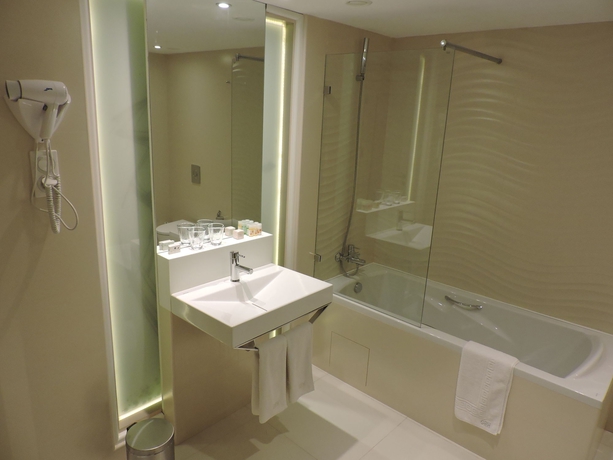 Imagen de la habitación del Hotel Golf Royal. Foto 8