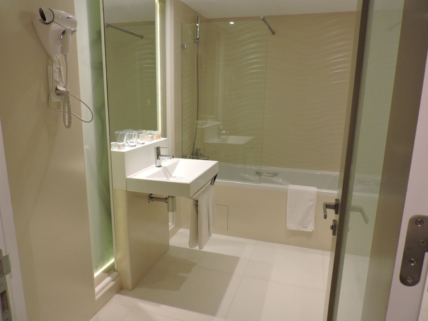 Imagen de la habitación del Hotel Golf Royal. Foto 9