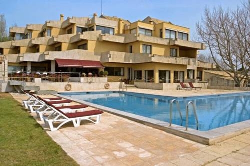 Imagen de los exteriores del Hotel Golf Santa Ponsa. Foto 6