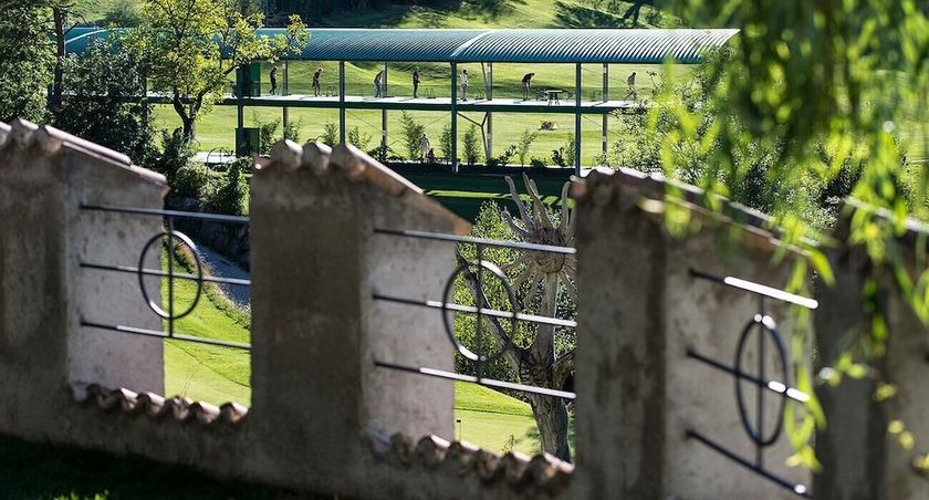 Imagen de los exteriores del Hotel Golf Sonne. Foto 12