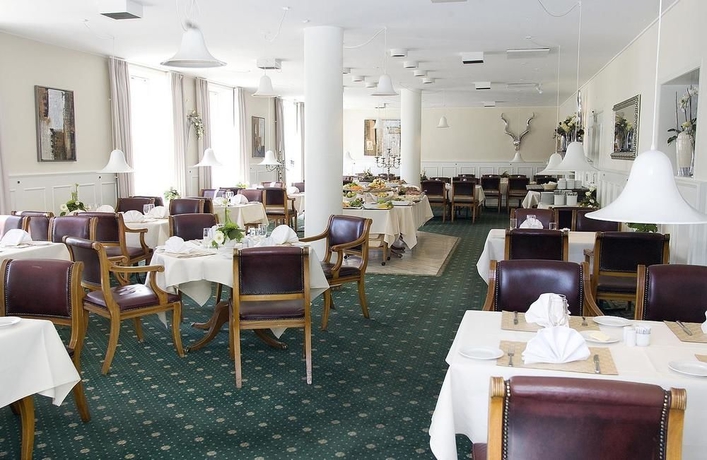 Imagen del bar/restaurante del Hotel Golf Viborg. Foto 2