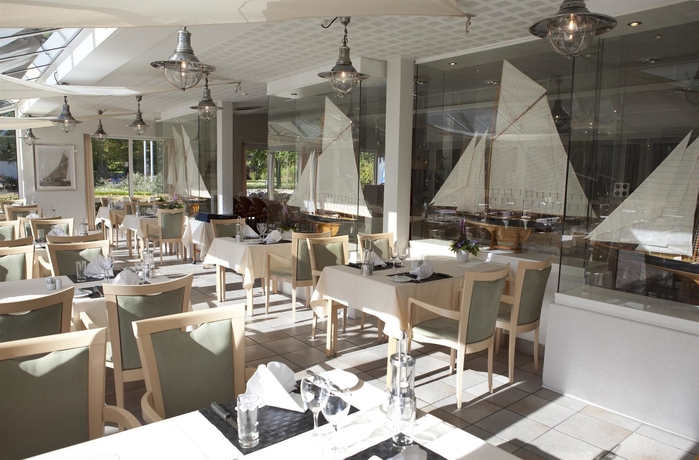 Imagen del bar/restaurante del Hotel Golf Viborg. Foto 3