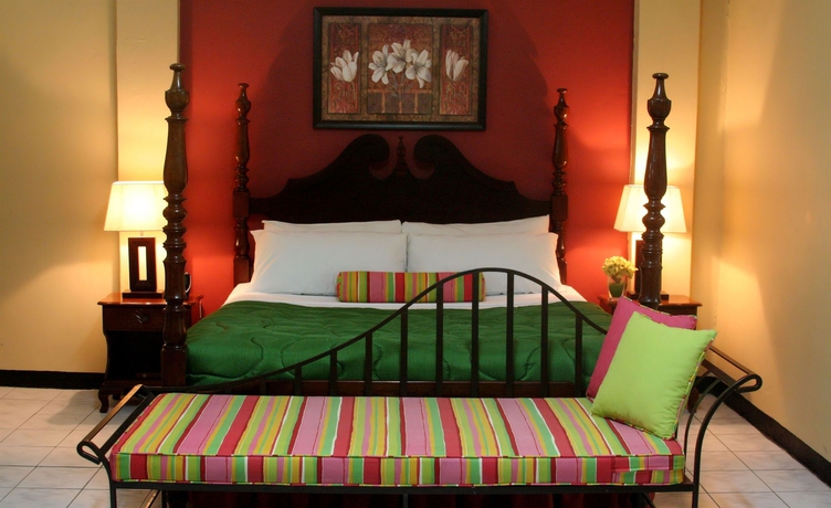 Imagen de la habitación del Hotel Golf View, Mandeville. Foto 5