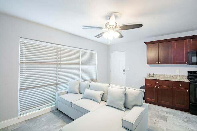 Imagen general del Hotel Golf View Villas Tampa FL. Foto 14