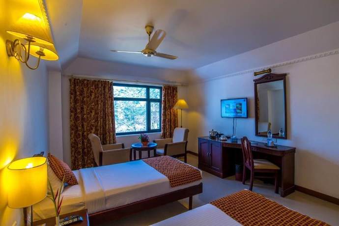 Imagen de la habitación del Hotel Golf View and Suites. Foto 13