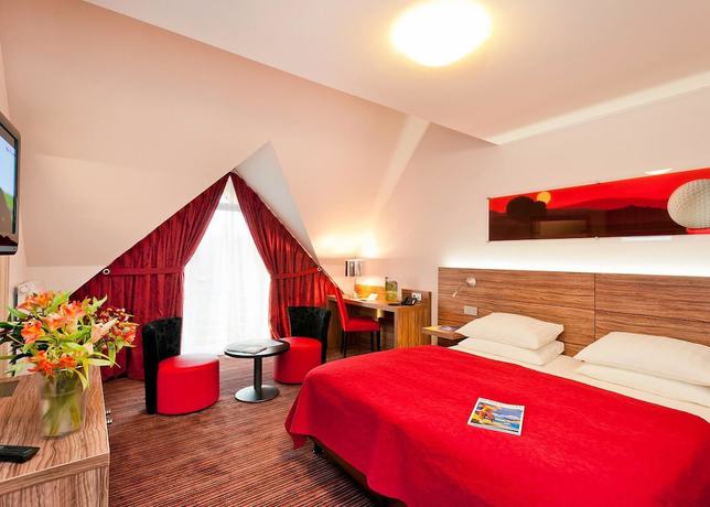 Imagen de la habitación del Hotel Golf and Country. Foto 16