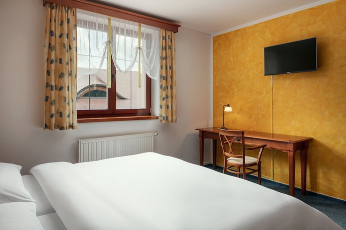 Imagen de la habitación del Hotel Golf and Spa Resort Kunětická Hora. Foto 11